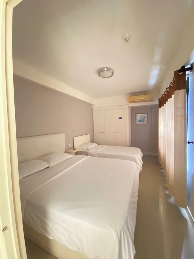 Deluxe Quadruple Room photo 3