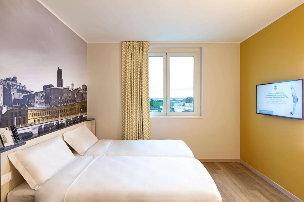 Standard Twin Room, Non Smoking - Photo 6