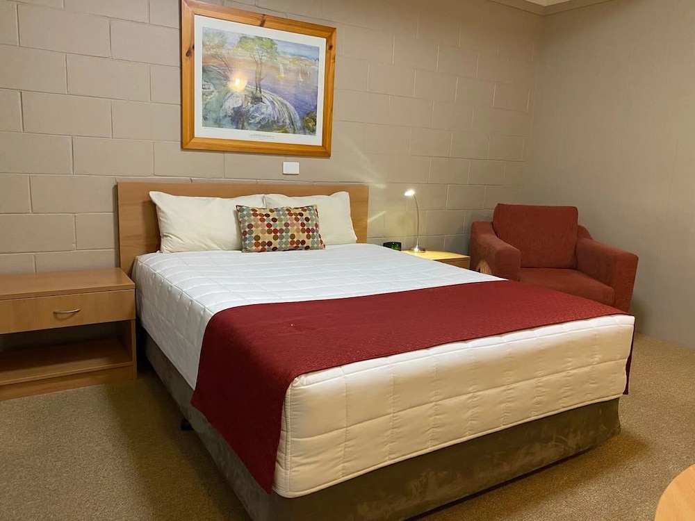 Deluxe Double or Twin Room photo 2