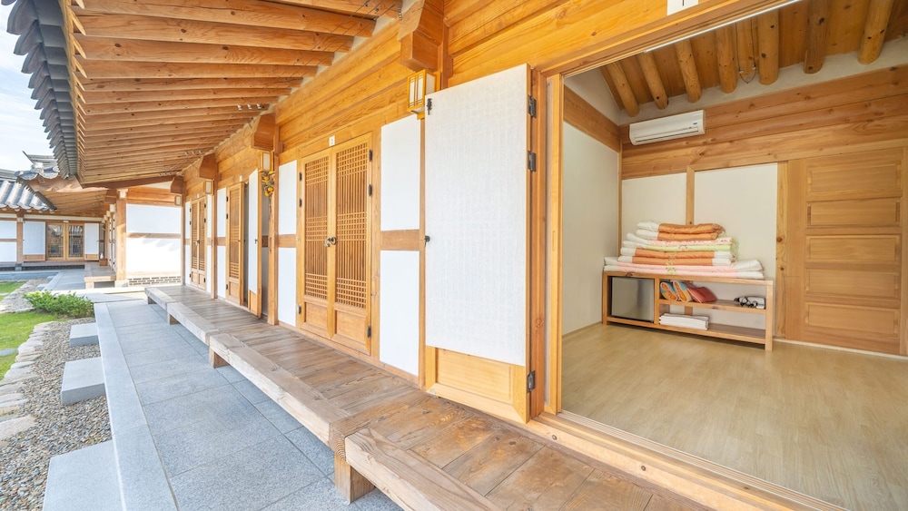 Basic Room, 1 Bedroom (Moogungwha) - Photo 11
