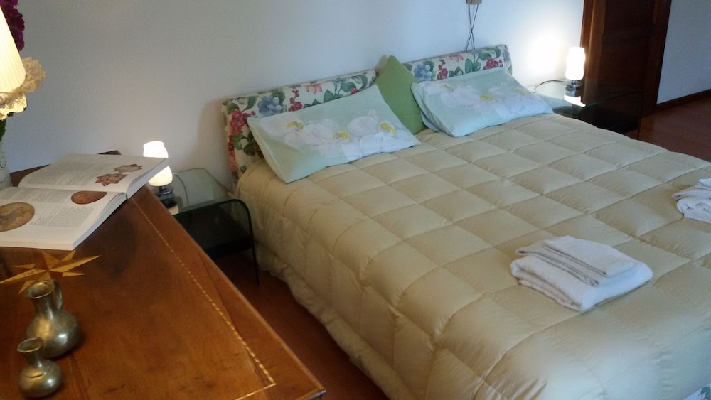 Comfort Triple Room, Garden View (Ortensia) photo 3