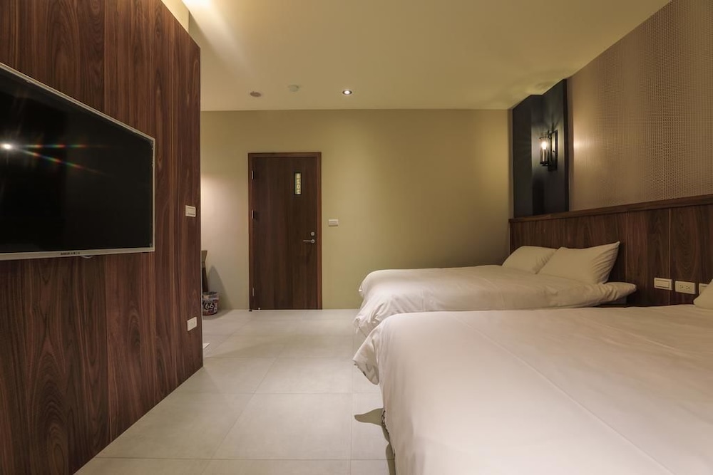 Elite Quadruple Room (8202) photo 1