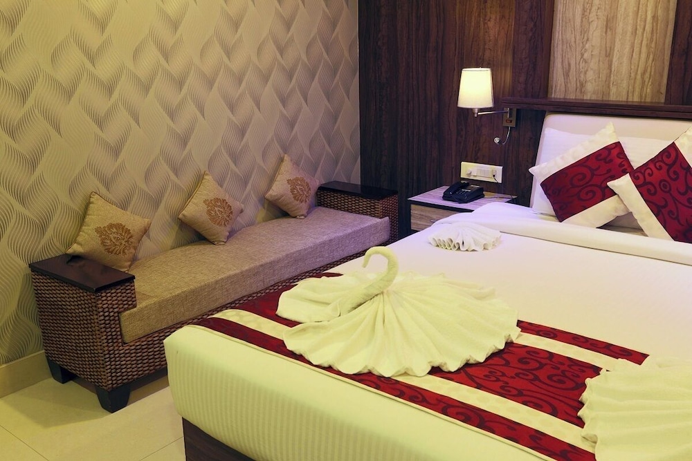 Deluxe Twin Room - Photo 12