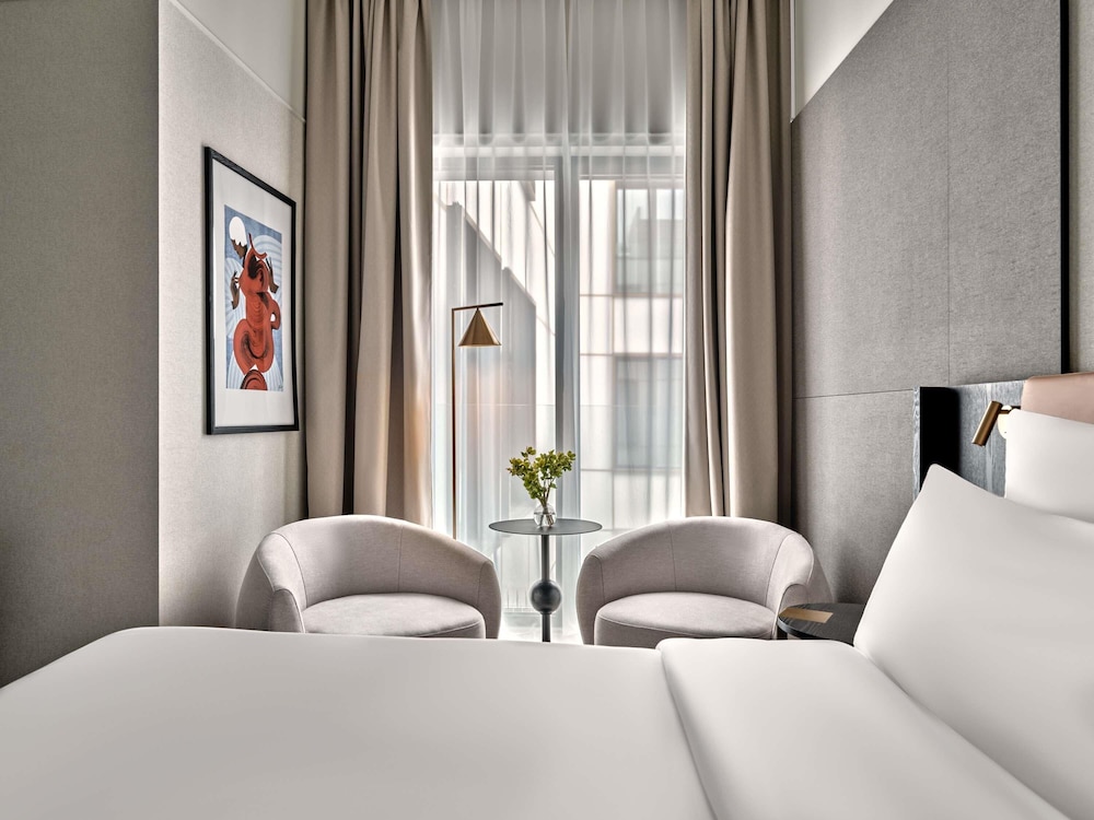 Classic Room, 1 Queen Bed photo 2