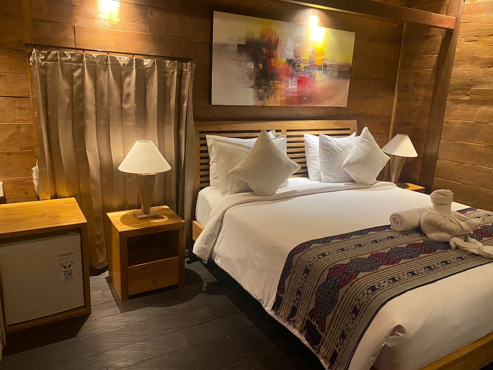 Deluxe Double Room, Pool View photo 2