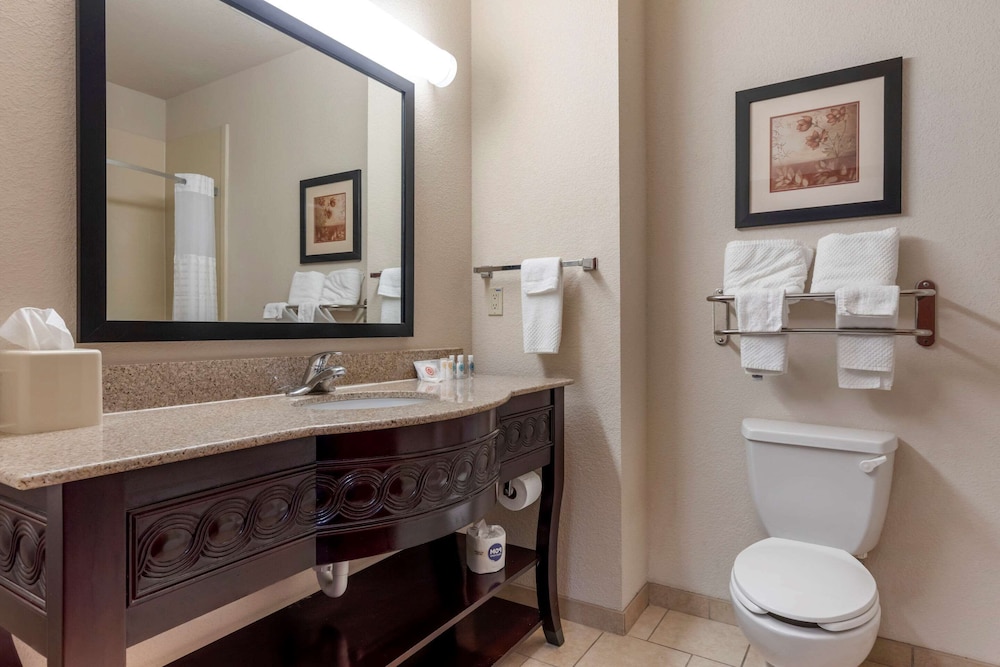Suite, Multiple Beds, Non Smoking photo 2