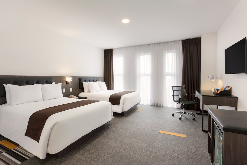 Superior Twin Room, 2 Double Beds, Non Smoking