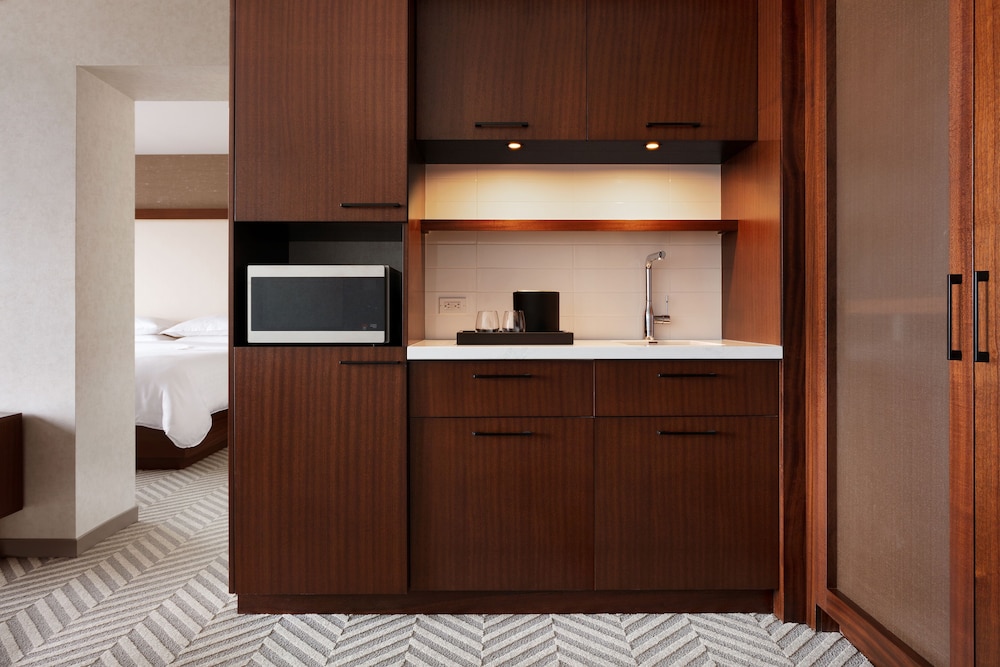 Junior Suite, 1 King Bed