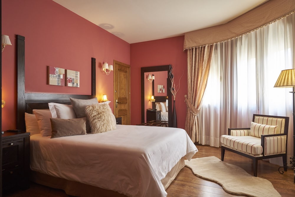 Design Suite, 1 Queen Bed - Photo 2