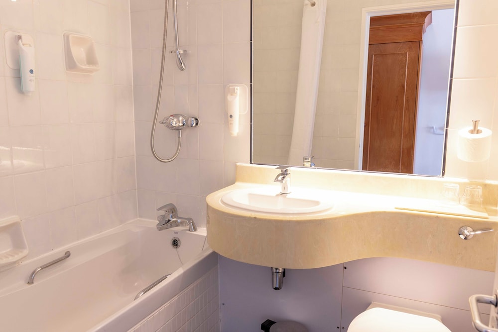 Double Room - Photo 21