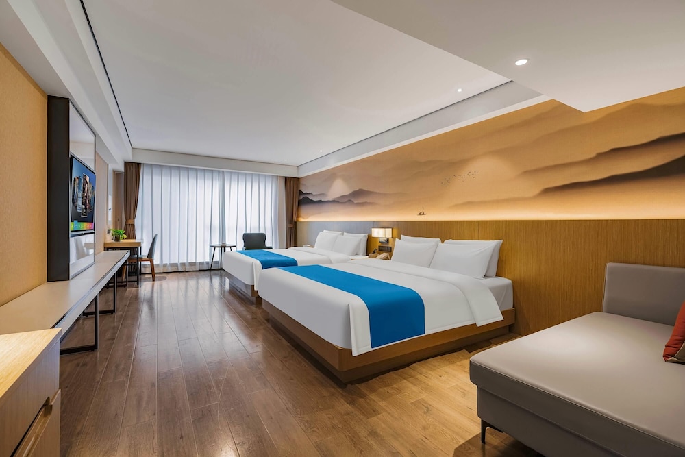 Premier Room, Multiple Beds, Non Smoking photo 1