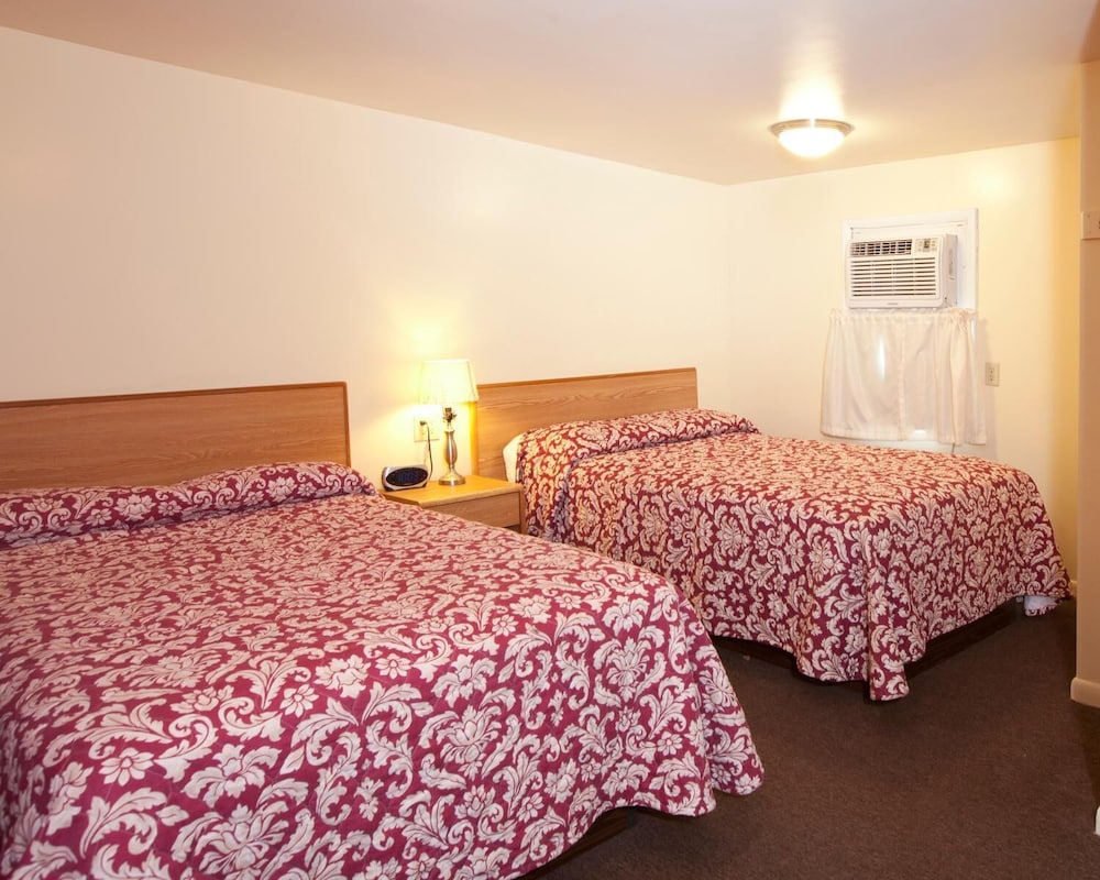 Standard Room, 2 Double Beds photo 3