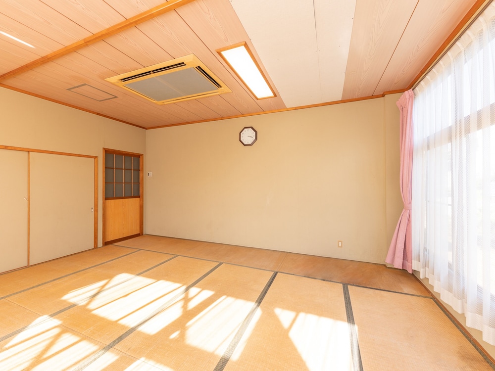 Japanese Room with Shared Washroom - 10 pax, Non-Smoking - Photo 3