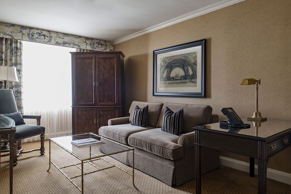 One Bedroom King Suite - Photo 1