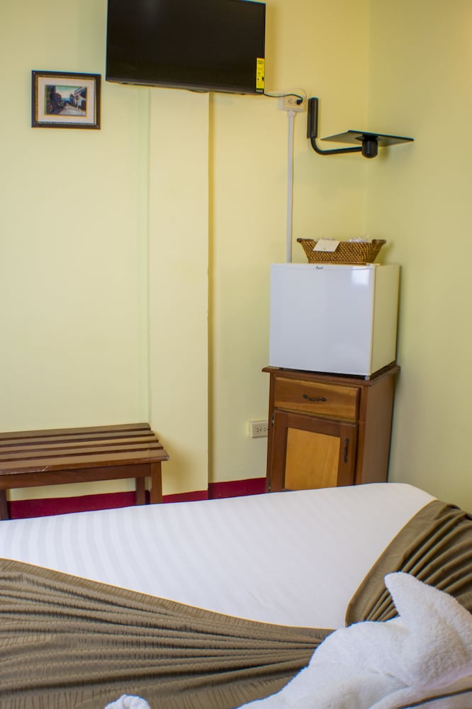 Deluxe Triple Room, 1 Double Bed, 1 Single Bed, Non Smoking photo 2
