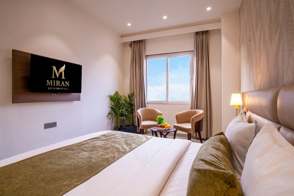Deluxe Double Room, City View