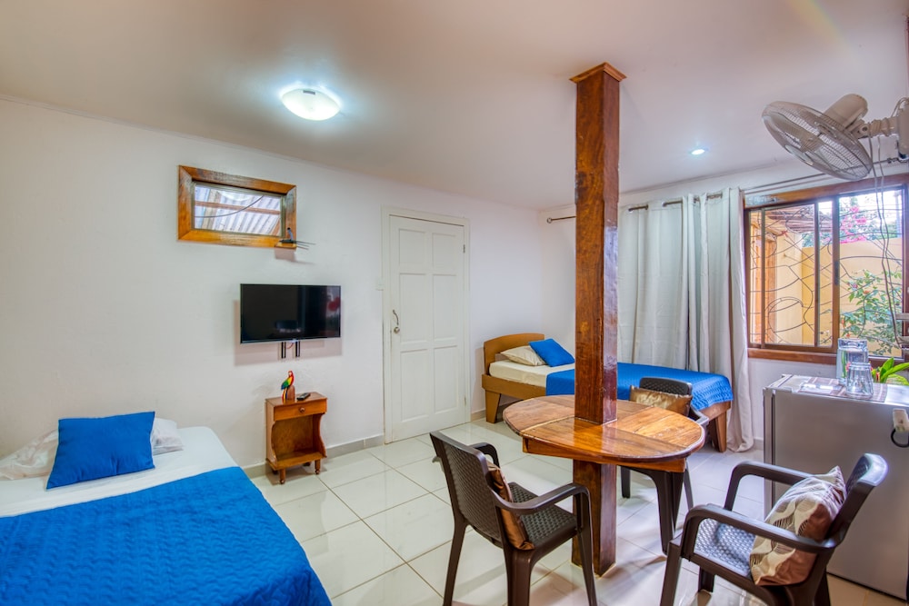 Basic Triple Room  No Beachfront photo 2