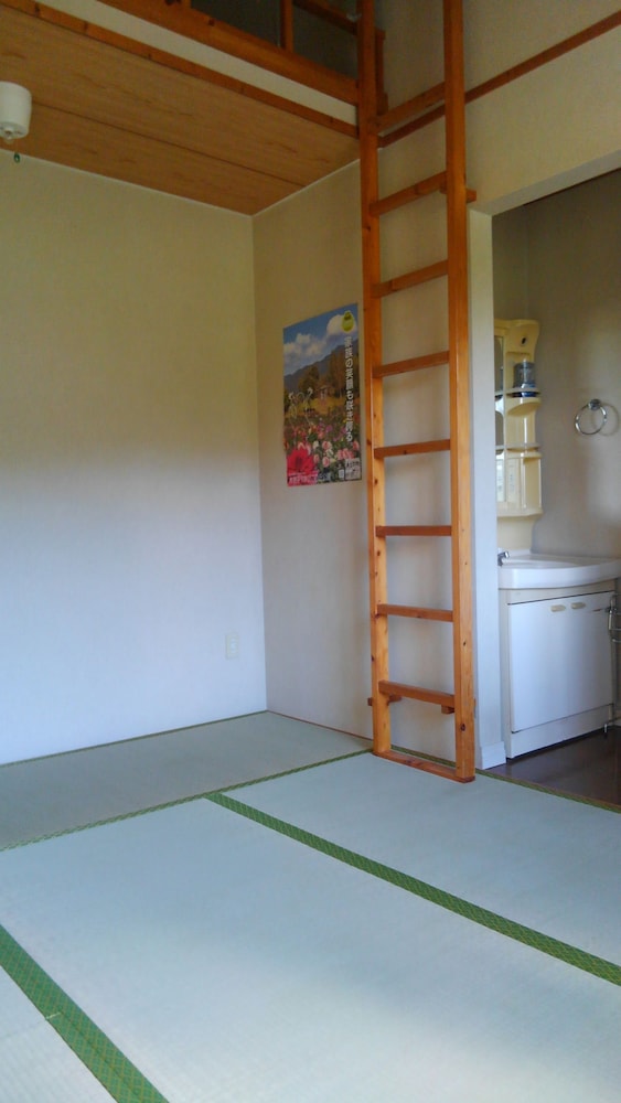 Japanese Style Room for 2 with Two Meals (Extra Room Provided for 3-4 Guests) photo 3