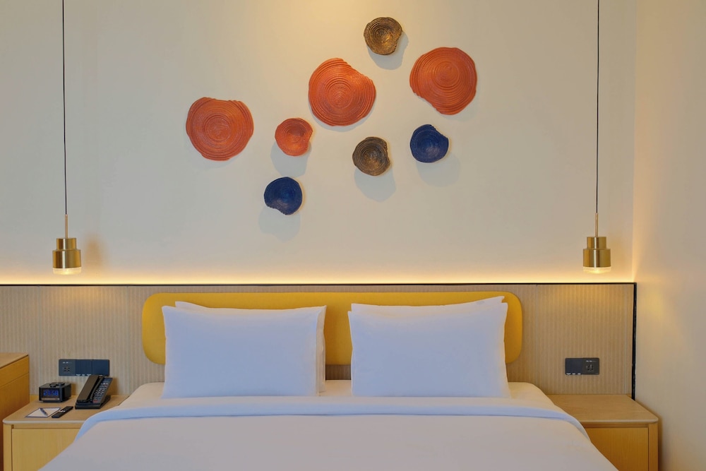 Cozy Room King Bed