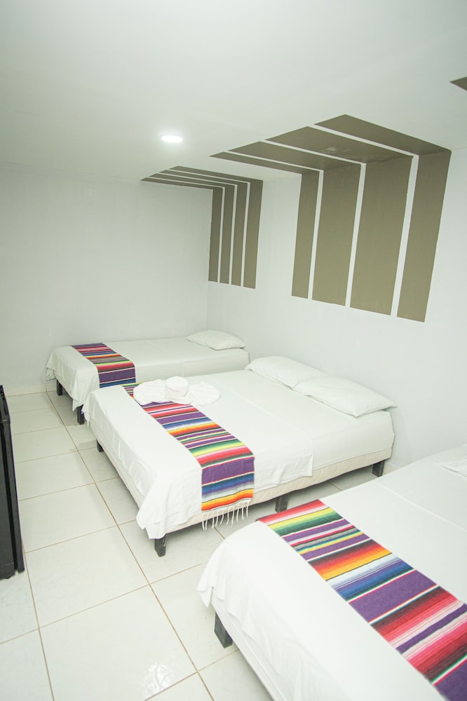 Family Room - Photo 8