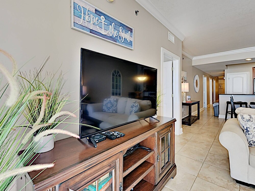 Condo (4 Bedrooms) photo 2