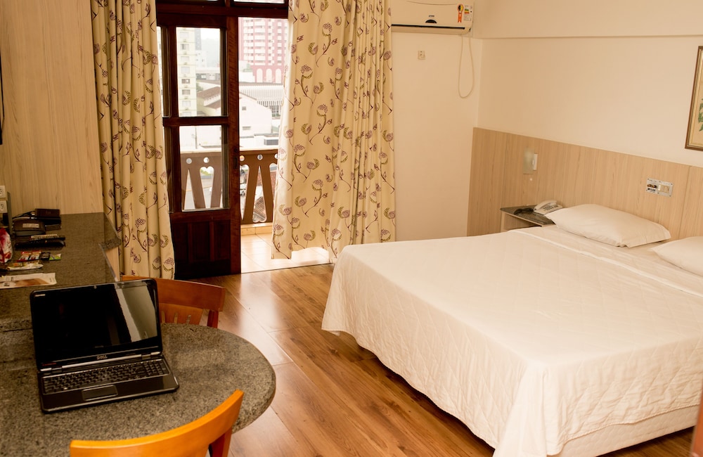 Quarto superior, 1 cama casal, 1 cama solteiro - Photo 1