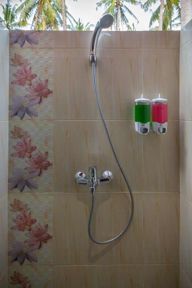 Deluxe Twin Room - Photo 20
