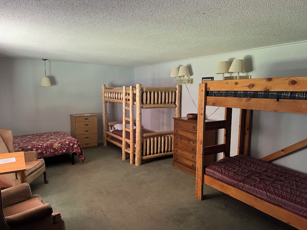 Room 18- Bunk Beds Room photo 1