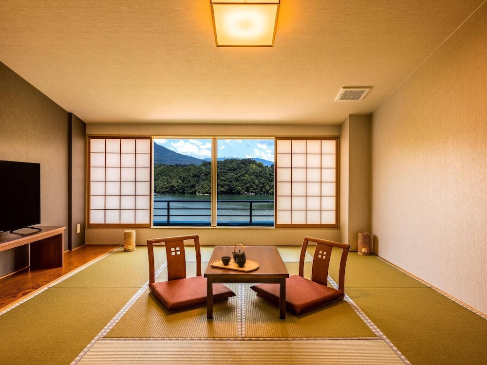 Superior Japanese Western Style Room with Bath, Non-Smoking photo 1