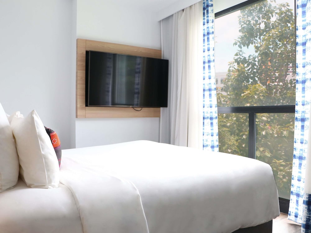 Junior Suite, 1 Double Bed, Mountain View photo 2