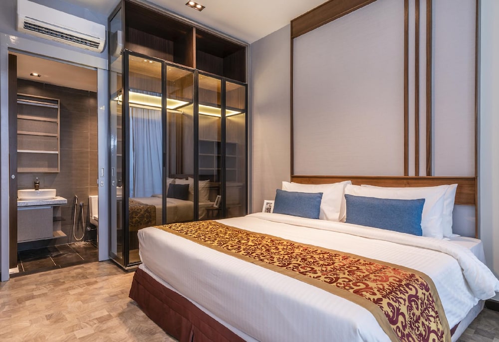 Classic Loft, 2 Bedrooms, Hot Tub, KLCC View photo 2