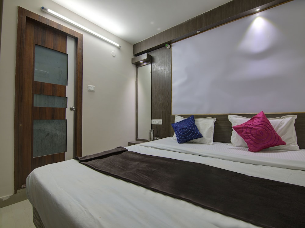 Double Room, 1 King Bed photo 3