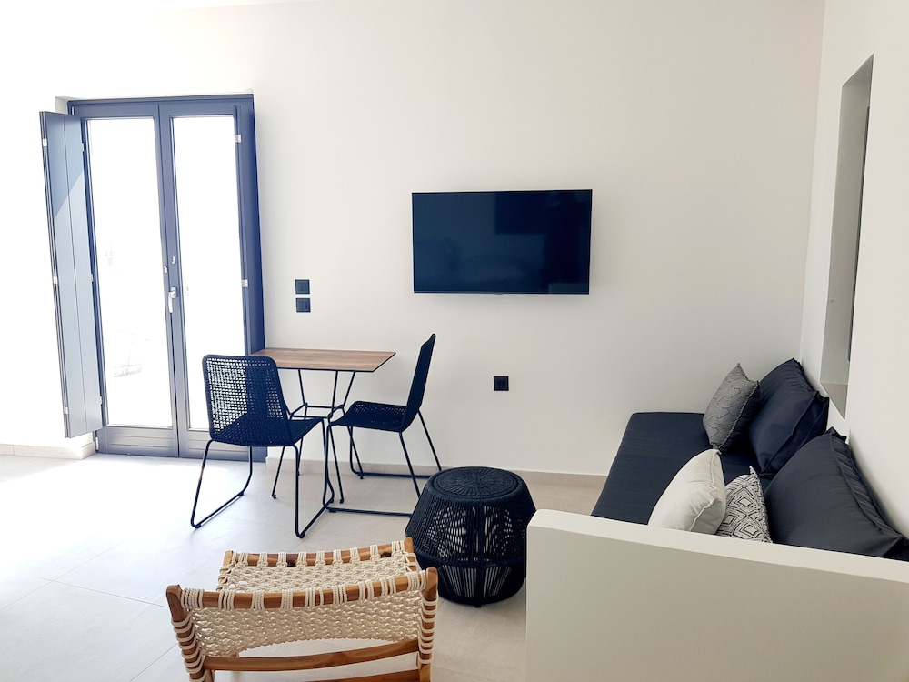 Comfort Studio Suite - Photo 13