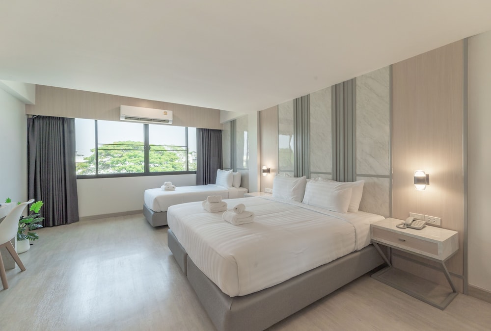 Deluxe Triple Room - Photo 6