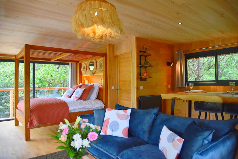 Luxury Cabin, Park View