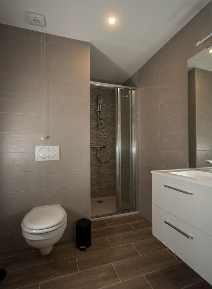 Suite - Photo 4