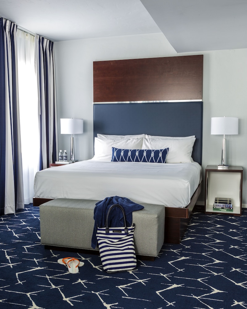 Superior Room, 1 King Bed - Photo 3