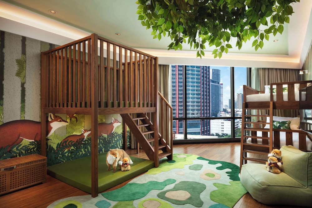2 Bedroom Theme Family Suite ( Executive Lounge Benefit ) thumbnail 6