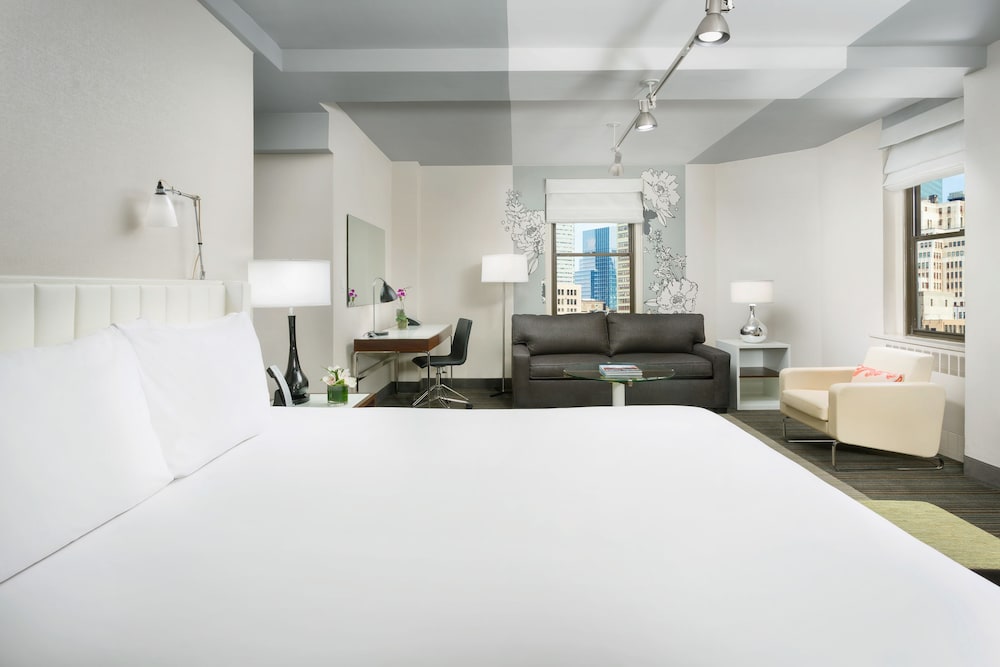 Deluxe Studio Suite photo 2
