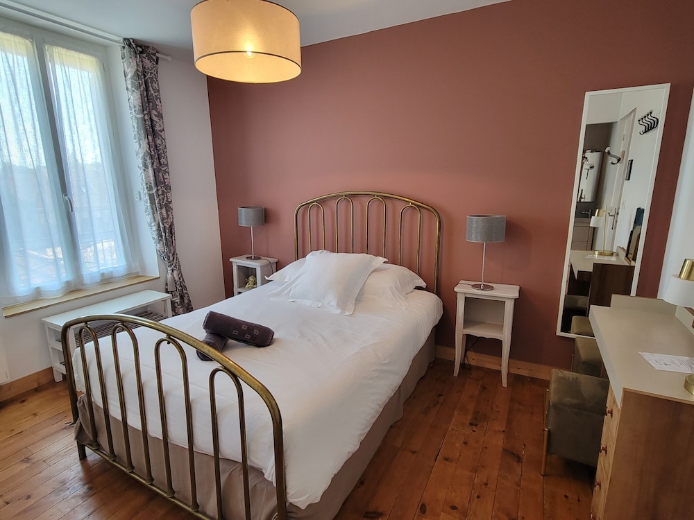 Deluxe Double Room, Private Bathroom, Garden View (La Sucrerie-Sucre d'Ange) photo 3