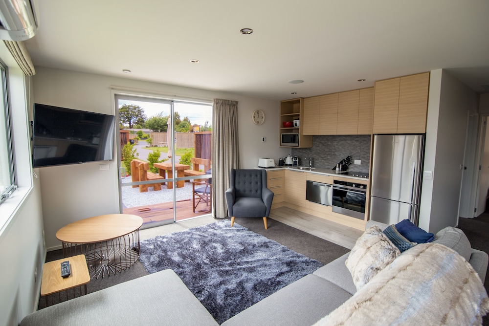 2 Bedroom Apartment (2BR)