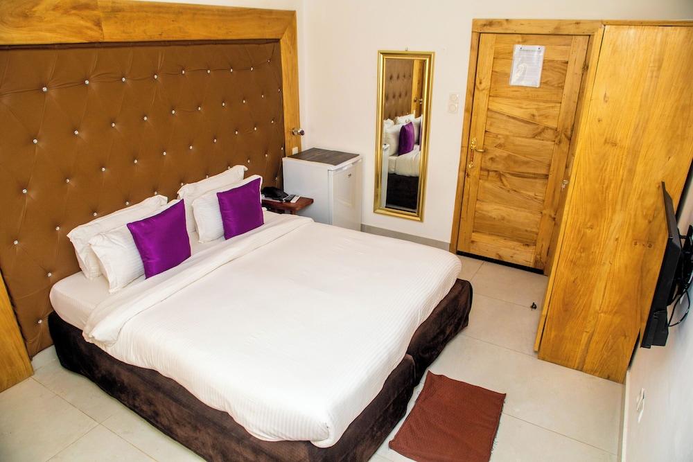 Deluxe Double Room, Pool View photo 2