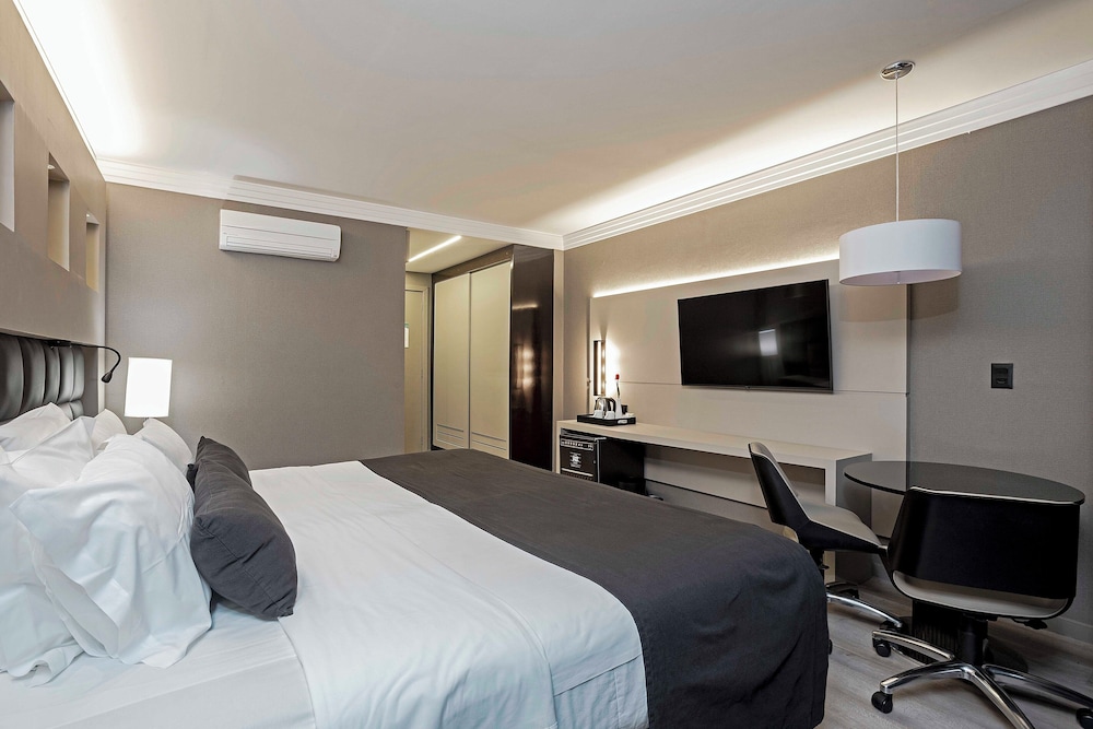 Premium Room - Photo 4