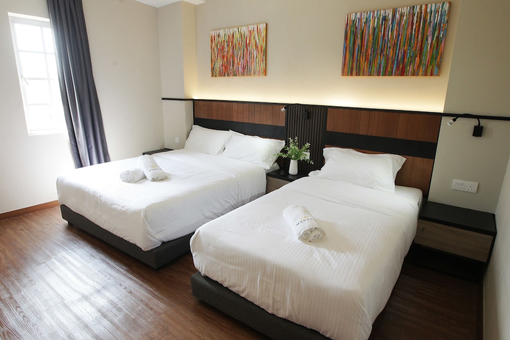 Basic Triple Room, Non Smoking photo 2