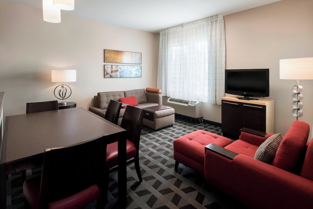 Two Bedroom Suite, 2 Queen Bedrooms, Sofa Bed