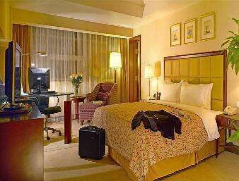 Executive Deluxe King Bed Room photo 1