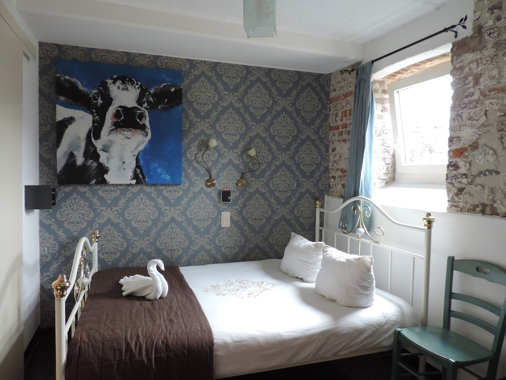 Comfort Suite photo 1