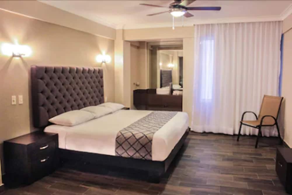 Executive Room, 1 King Bed