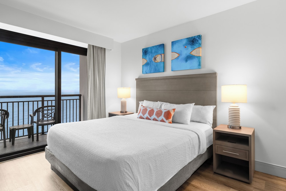 Oceanfront Deluxe Two-Bedroom Condo photo 1