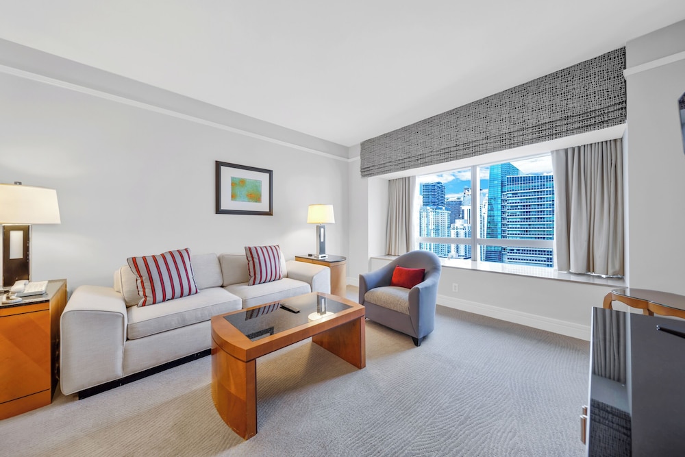 Superior Suite, Partial Ocean View photo 1